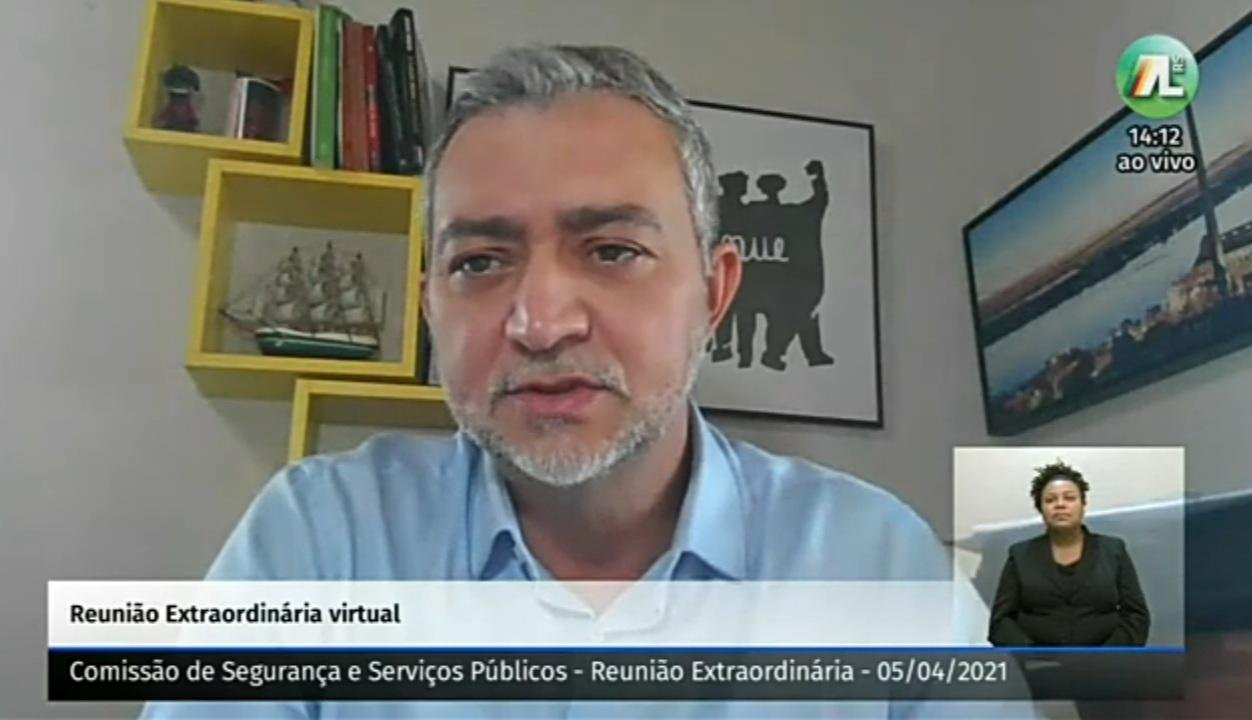 Por quest&otilde;es regimentais, o projeto fica "sem parecer" na Comiss&atilde;o de Seguran&ccedil;a e Servi&ccedil;os P&uacute;blicos