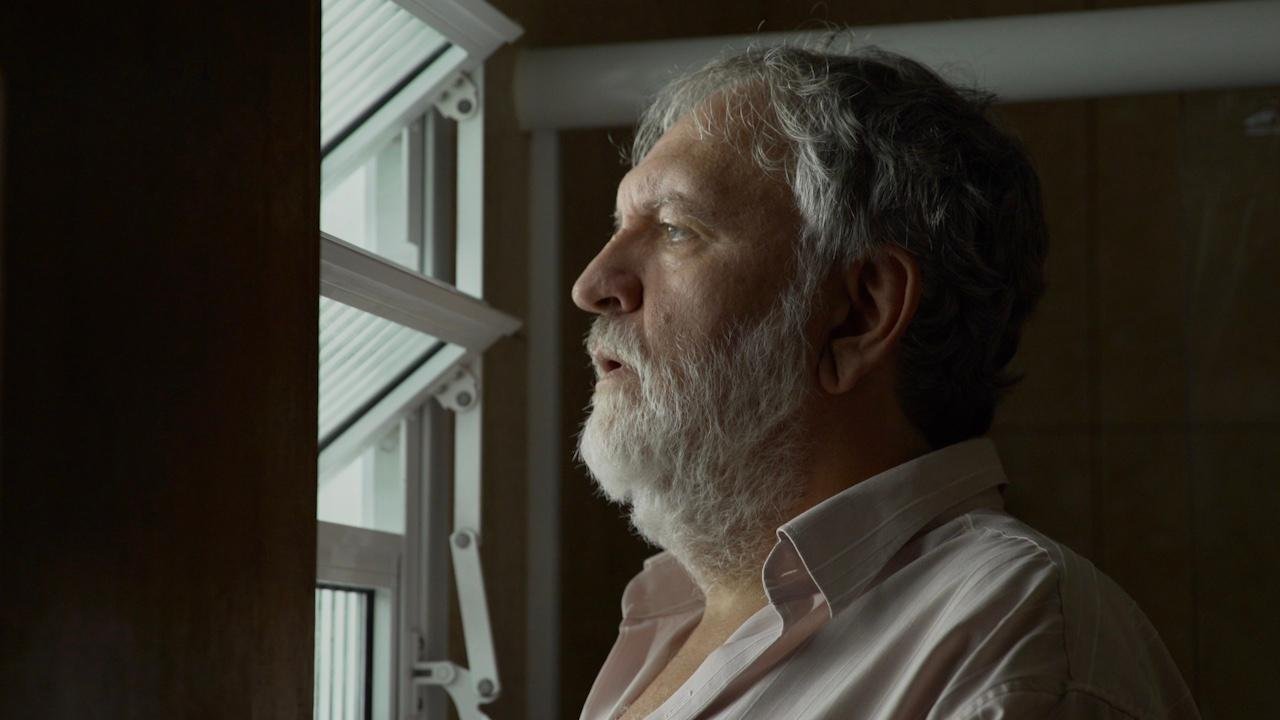 Ator e diretor Luciano Chirolli
