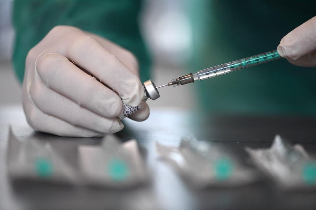 Jarbas Barbosa, m&eacute;dico sanitarista, disse que libera&ccedil;&atilde;o pode fazer com que pessoas mais pobres tenham acesso reduzido ao imunizante