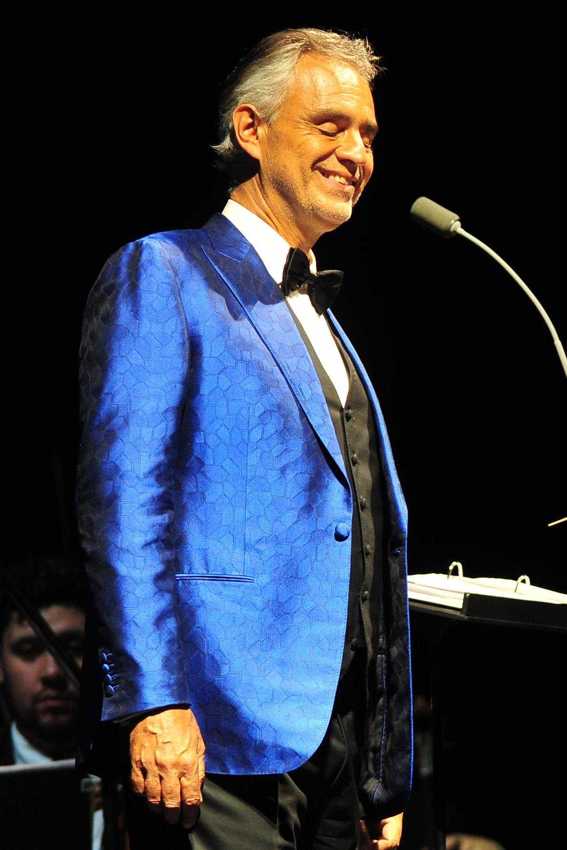 Andrea Bocelli ofereceu um concerto in&eacute;dito na quinta-feira &agrave; noite (8) em Hegra