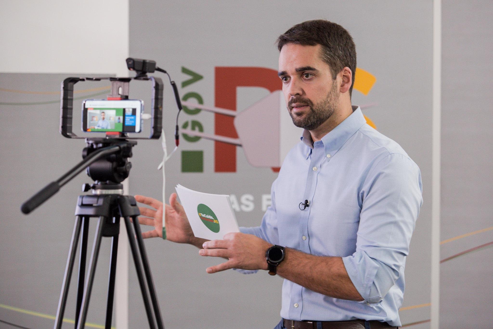 Leite afirma que os dados d&atilde;o "seguran&ccedil;a para dar um passo com cautela"