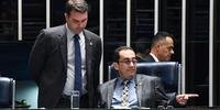 Senador Flávio Bolsonaro acionará o Conselho de Ética contra o senador Jorge Kajuru por ter divulgado áudio com o presidente Jair Bolsonaro