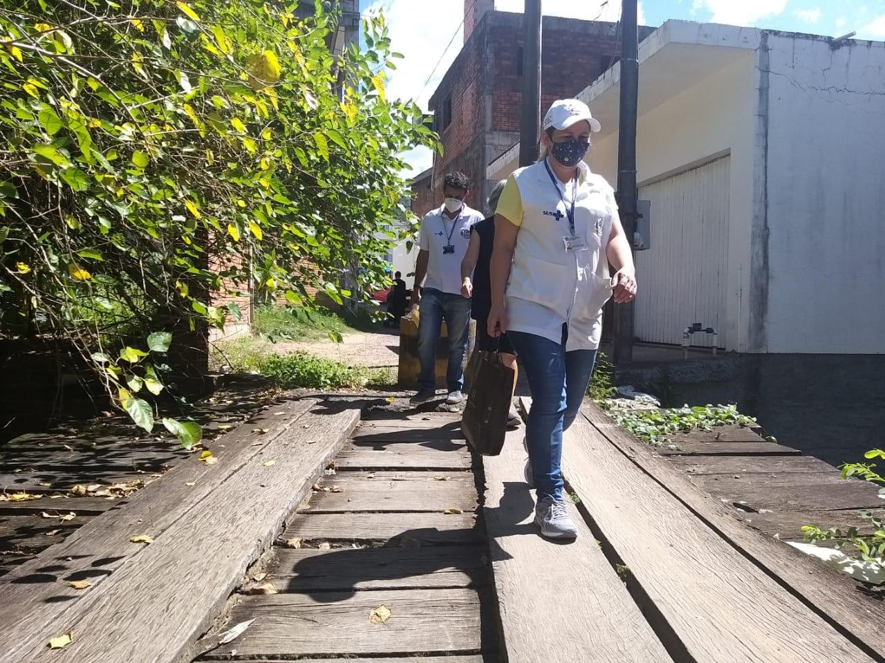 Podem participar, preferencialmente, pessoas sem comorbidades e que n&atilde;o sejam do grupo de risco