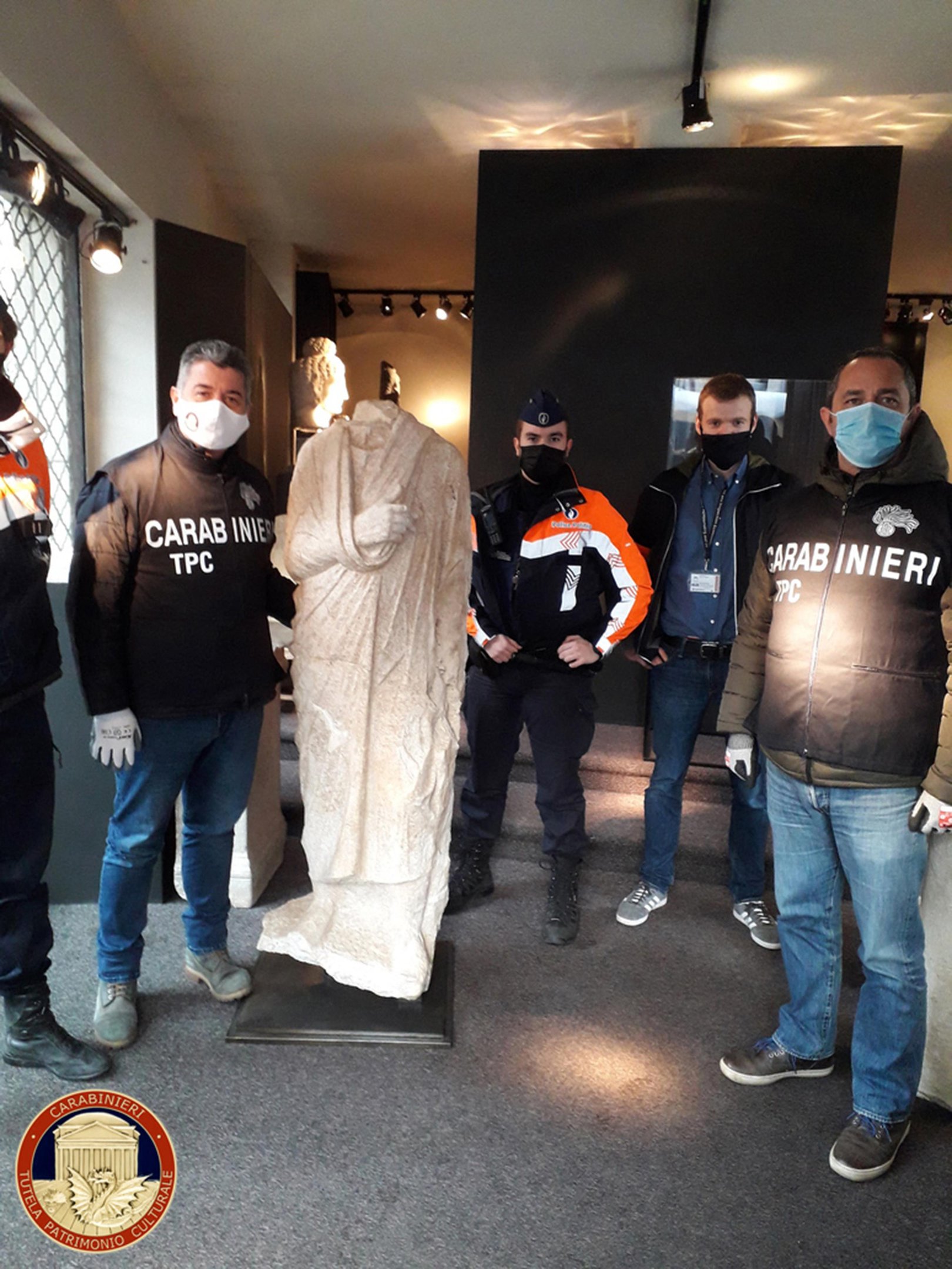 A escultura foi apreendida por ordem do Minist&eacute;rio P&uacute;blico de Roma e repatriada para a It&aacute;lia