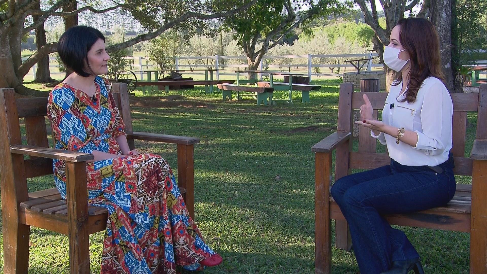 Malga di Paula foi entrevistada pela rep&oacute;rter da Record TV, Vanessa Pires, no Rio Grande do Sul