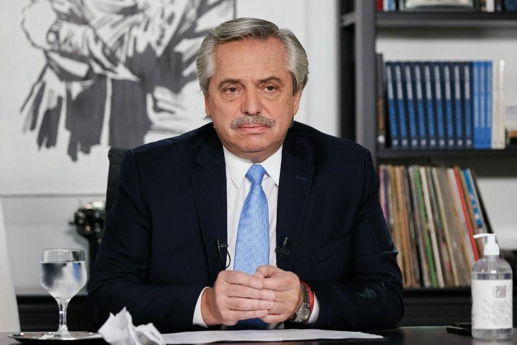 Presidente da Argentina, Alberto Fernandez, comentou postagem de Jair Bolsonaro no Twitter