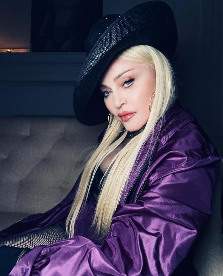 Madonna briga com internauta sobre porte de armas