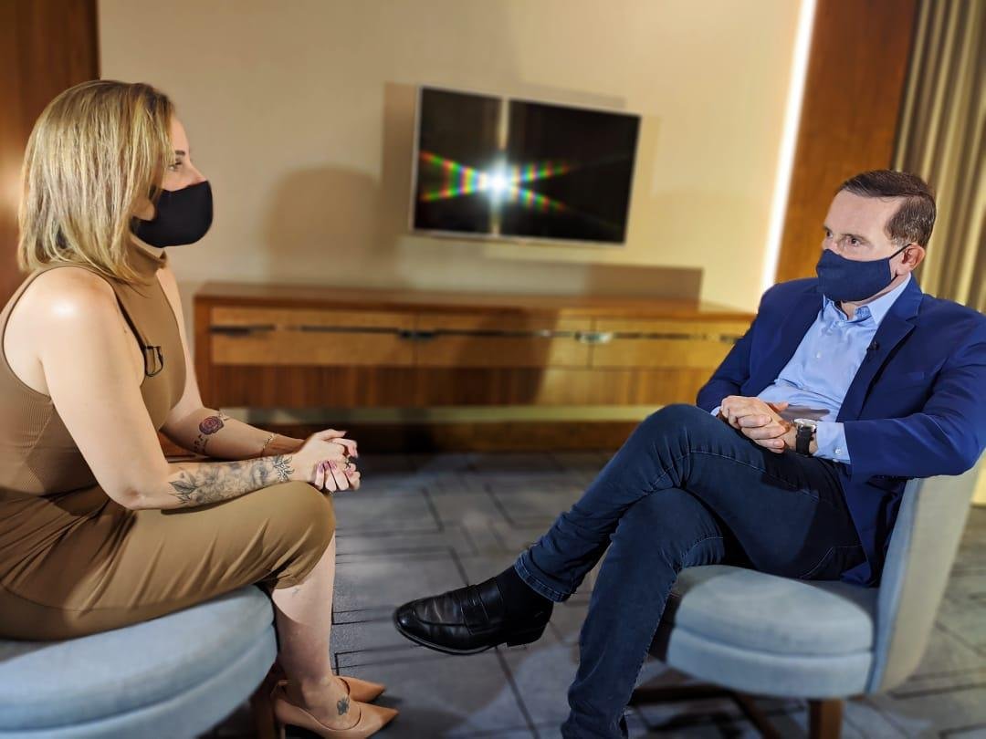 Programa mostra declara&ccedil;&otilde;es in&eacute;ditas da entrevista com D&eacute;bora Mello Saraiva, ex-namorada de Dr. Jairinho