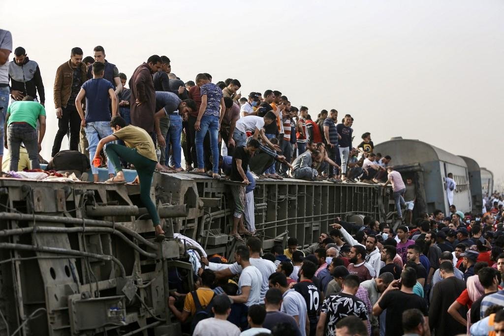 Acidente ferrovi&aacute;rio ao norte do Cairo deixou 97 feridos