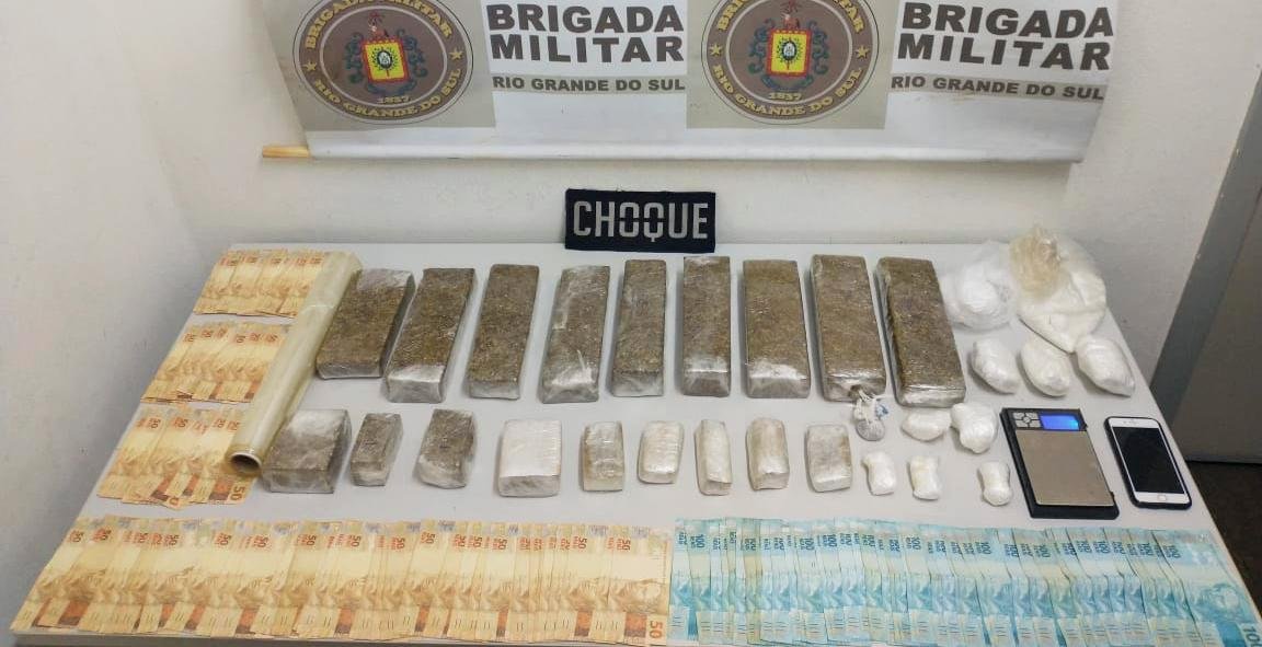 Houve ainda o recolhimento de quase 800 comprimidos de ecstasy