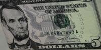 Dólar comercial encerrou esta quinta-feira vendido a R$ 5,455, com recuo de R$ 0,096