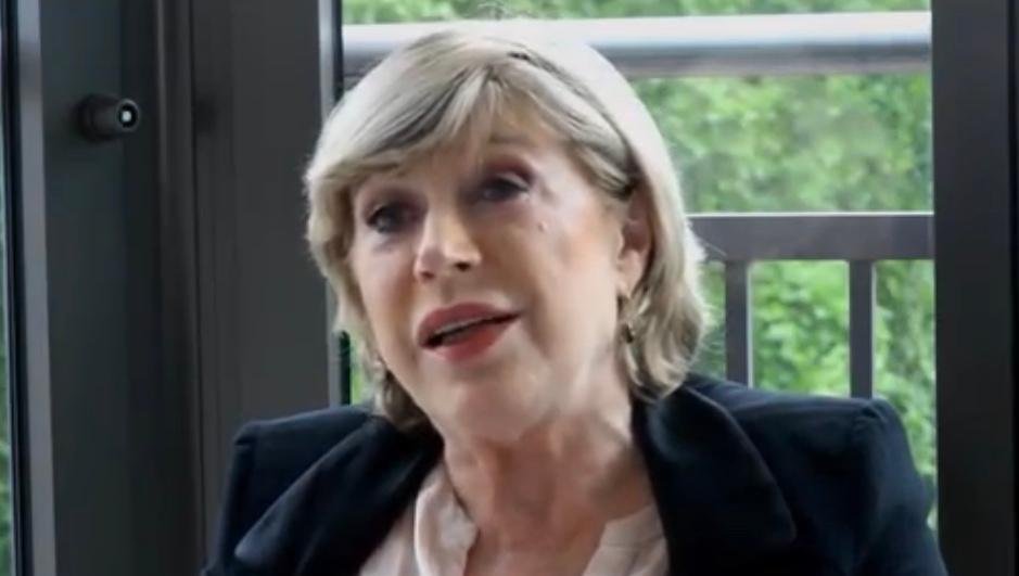 Marianne Faithfull teme n&atilde;o conseguir voltar a cantar