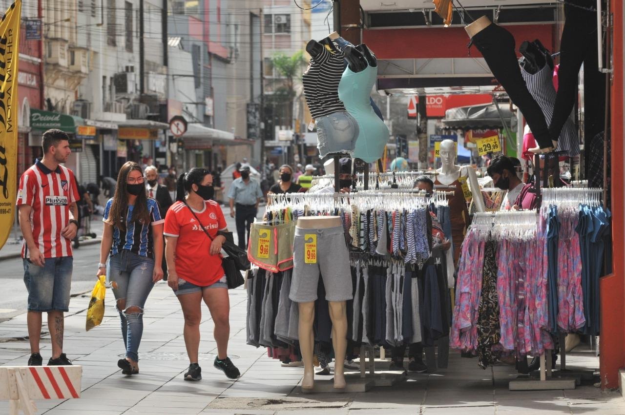 Sindilojas Porto Alegre estima que o movimento nas lojas dever&aacute; aumentar a partir deste final de semana, em raz&atilde;o da proximidade com o Dia das M&atilde;es