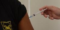Metroviários iniciaram a vacinação contra Covid-19 nesta terça-feira