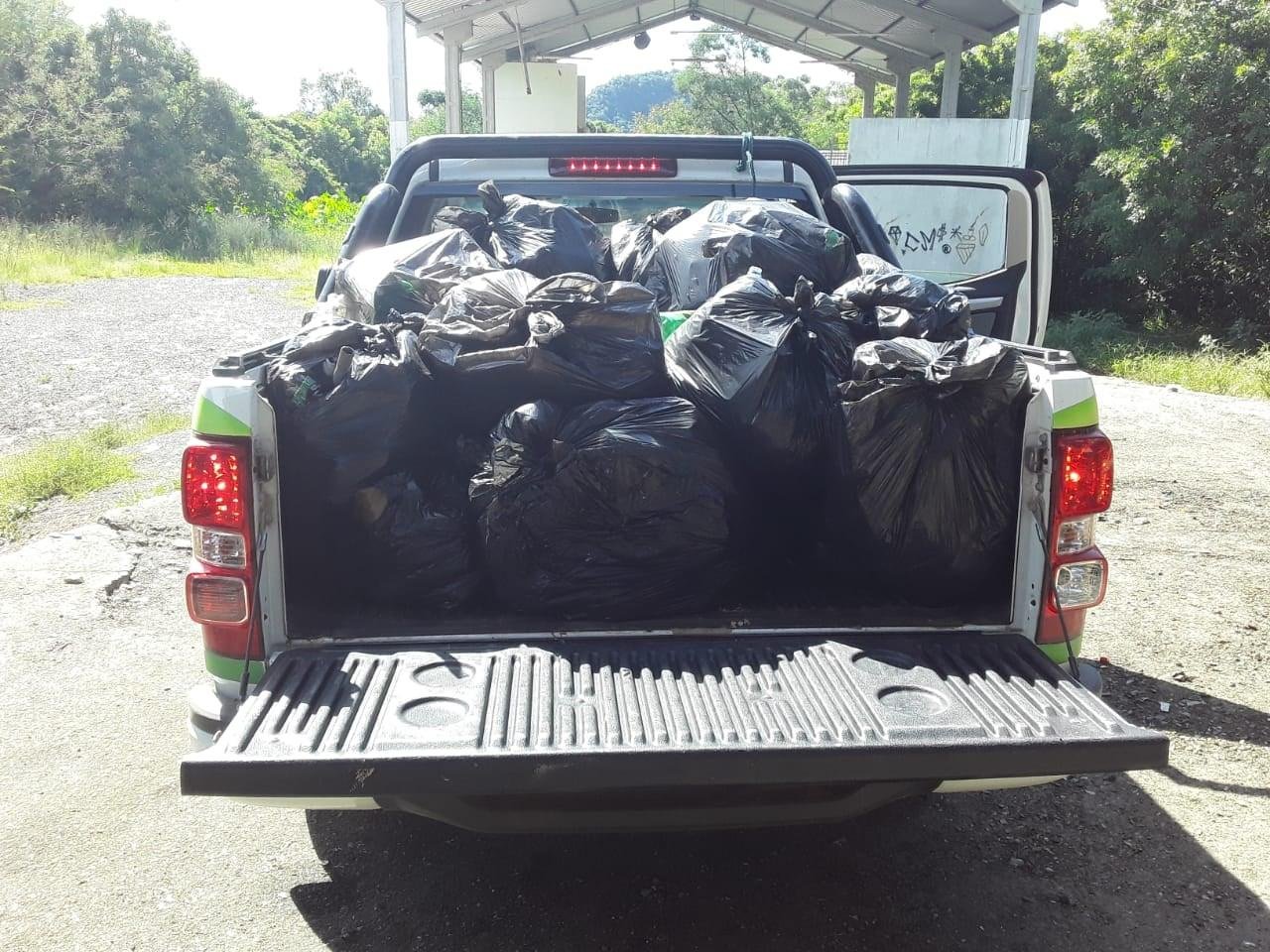 Desde que esse trabalho come&ccedil;ou, foram recolhidos cerca de 200 quilos de lixo