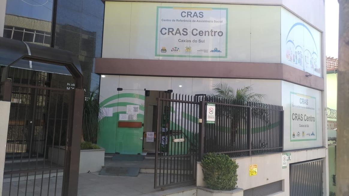 As fam&iacute;lias em situa&ccedil;&atilde;o de vulnerabilidade social que precisarem da assist&ecirc;ncia do munic&iacute;pio devem agendar atendimento Cras