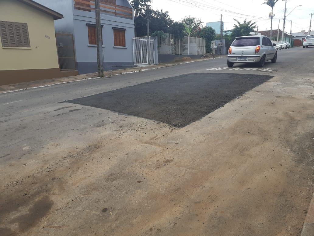A prefeitura ir&aacute; informar a Corsan sobre o cronograma de pavimenta&ccedil;&otilde;es nas ruas do munic&iacute;pio