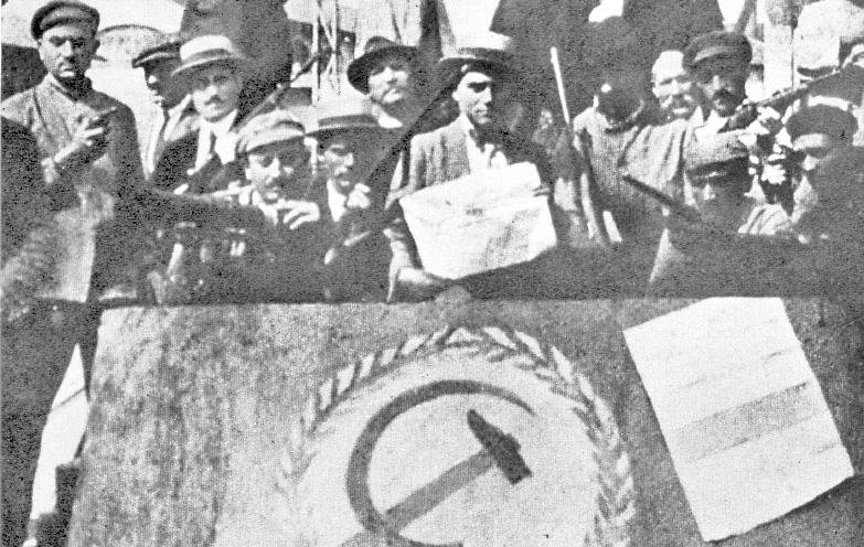 Com o ataque dos comunistas, os socialistas aderiram aos fascistas