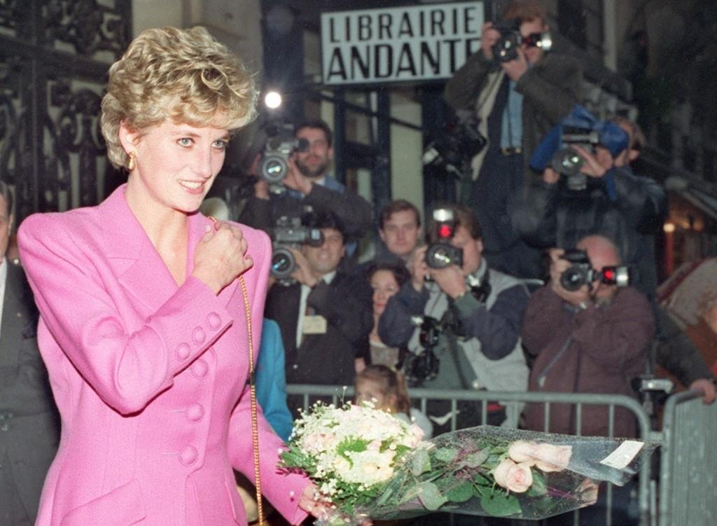 Princesa Diana faleceu em um acidente de carro em Paris, em 1997