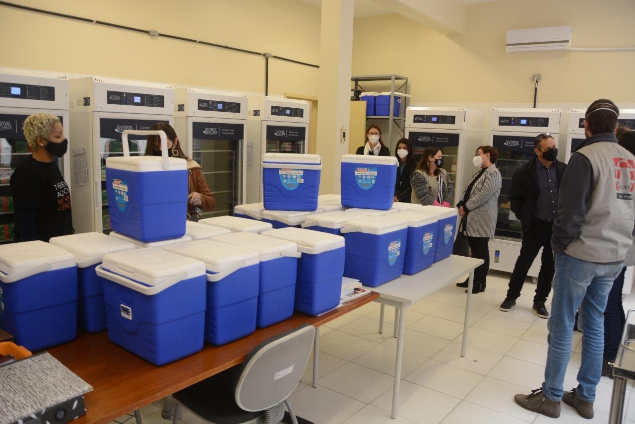Mensalmente, s&atilde;o movimentadas 120 mil doses de imunobiol&oacute;gicos na rede de vacina&ccedil;&atilde;o