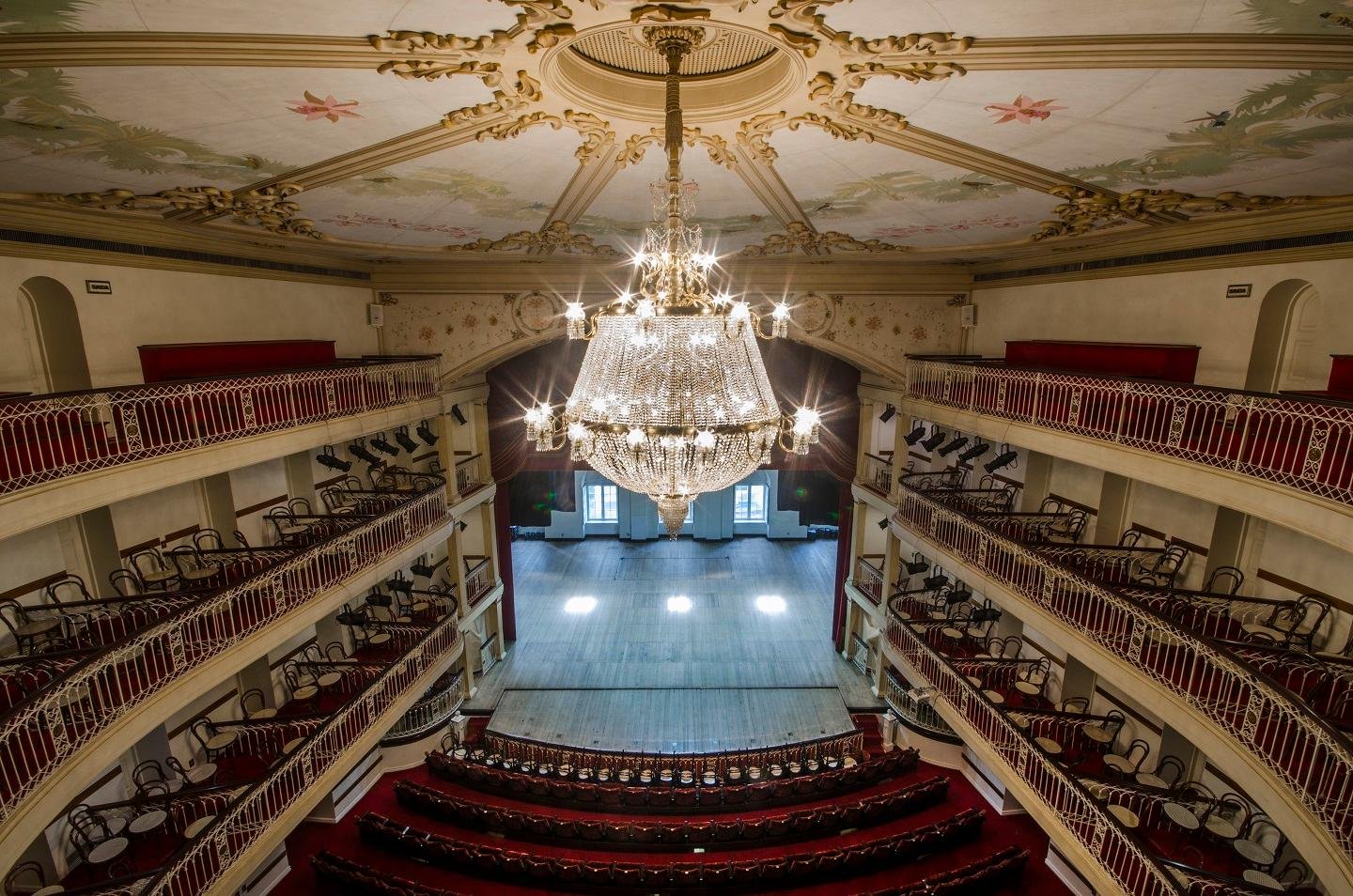 Com ingressos esgotados na &uacute;ltima sexta, evento ter&aacute; trransmiss&atilde;o pelo canal do Youtube Theatro Sao Pedro RS
