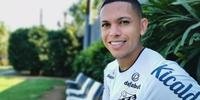 Marcos Guilherme agora é jogador do Santos