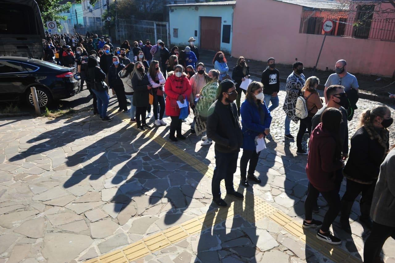 Atendimento para vacina&ccedil;&atilde;o atingiu capacidade m&aacute;xima no Centro IAPI