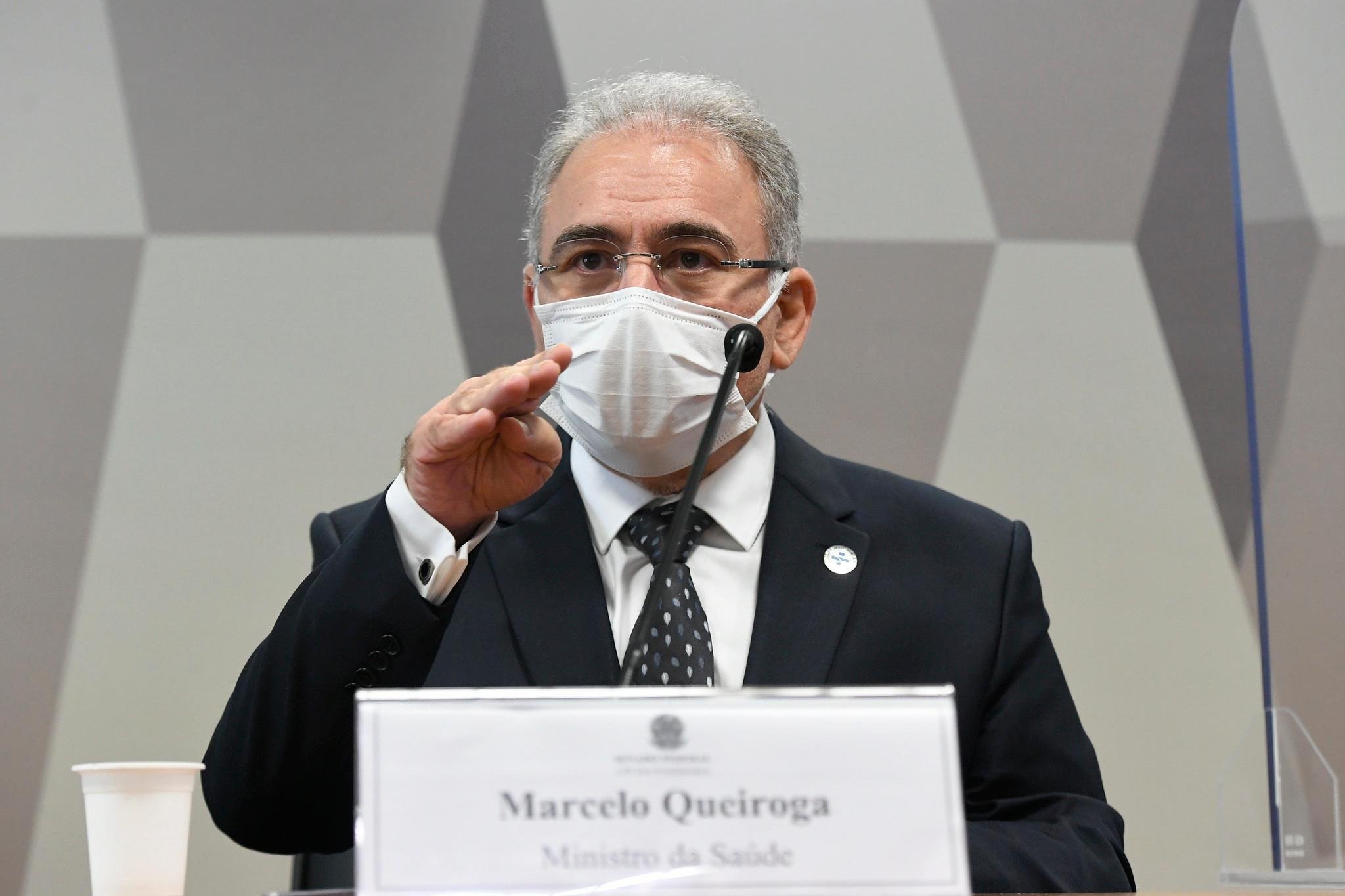 Na CPI da Covid, ministro disse que vacina &eacute; a esperan&ccedil;a para frear contamina&ccedil;&atilde;o