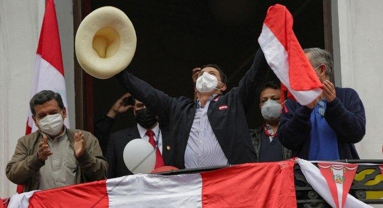 Castillo venceu a elei&ccedil;&atilde;o no Peru