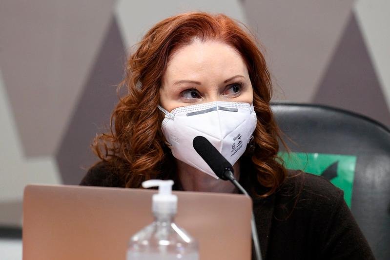 Natalia diz n&atilde;o &eacute; poss&iacute;vel "mensurar quantas pessoas morreram de desinforma&ccedil;&atilde;o"