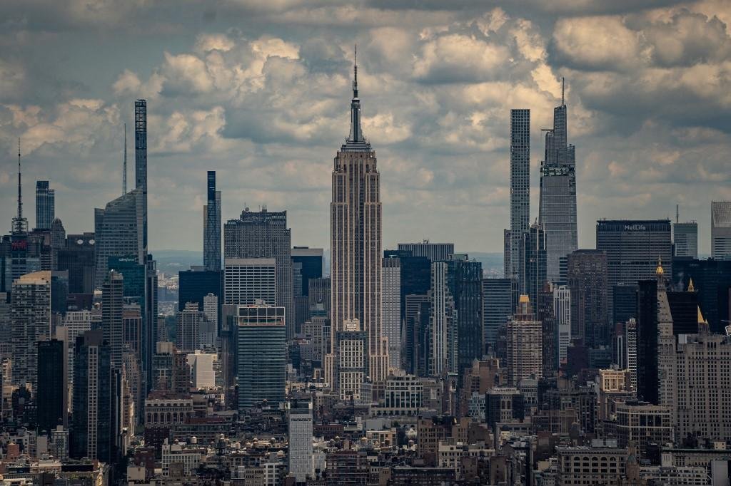 Com a maioria da popula&ccedil;&atilde;o vacinada, Nova York levantar&aacute; restri&ccedil;&otilde;es impostas pela pandemia