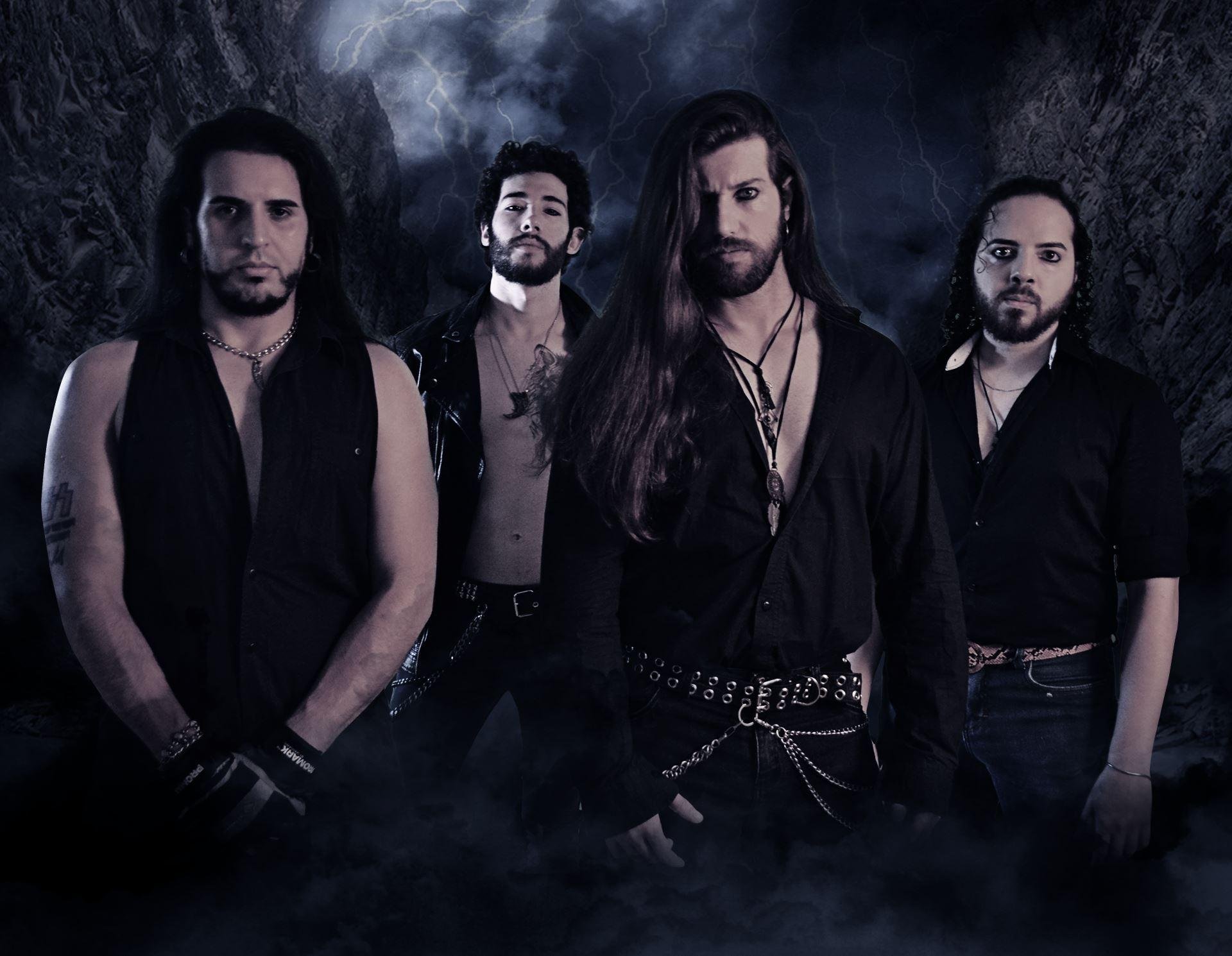 A banda est&aacute; preparando um EP, que ser&aacute; lan&ccedil;ado neste segundo semestre