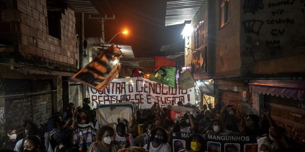 A&ccedil;&atilde;o deixou 27 mortos
