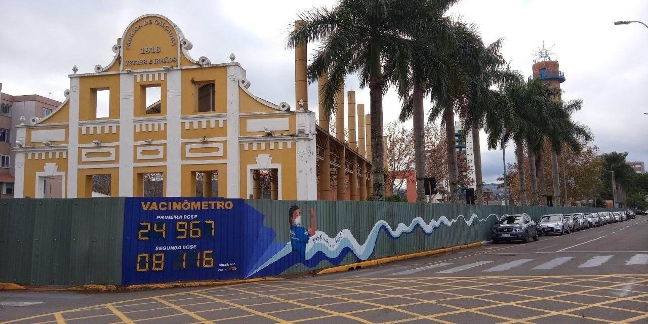 A obra &eacute; do artista campo-bonense Kia Santos