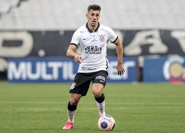 Avelar n&atilde;o joga mais pelo Corinthians