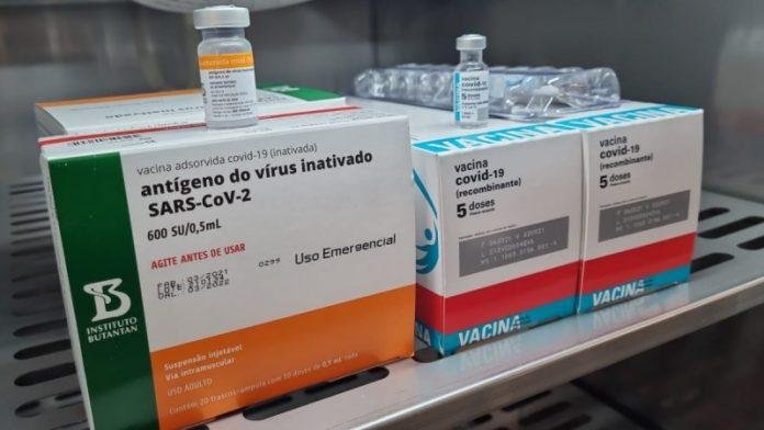 Em muitas cidades apenas gr&aacute;vidas, pu&eacute;rperas e pessoas com agendamento realizado est&atilde;o recebendo as doses