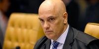 Ministro ainda permitiu que Filipe Martins seja assistido por seus advogados durante o depoimento