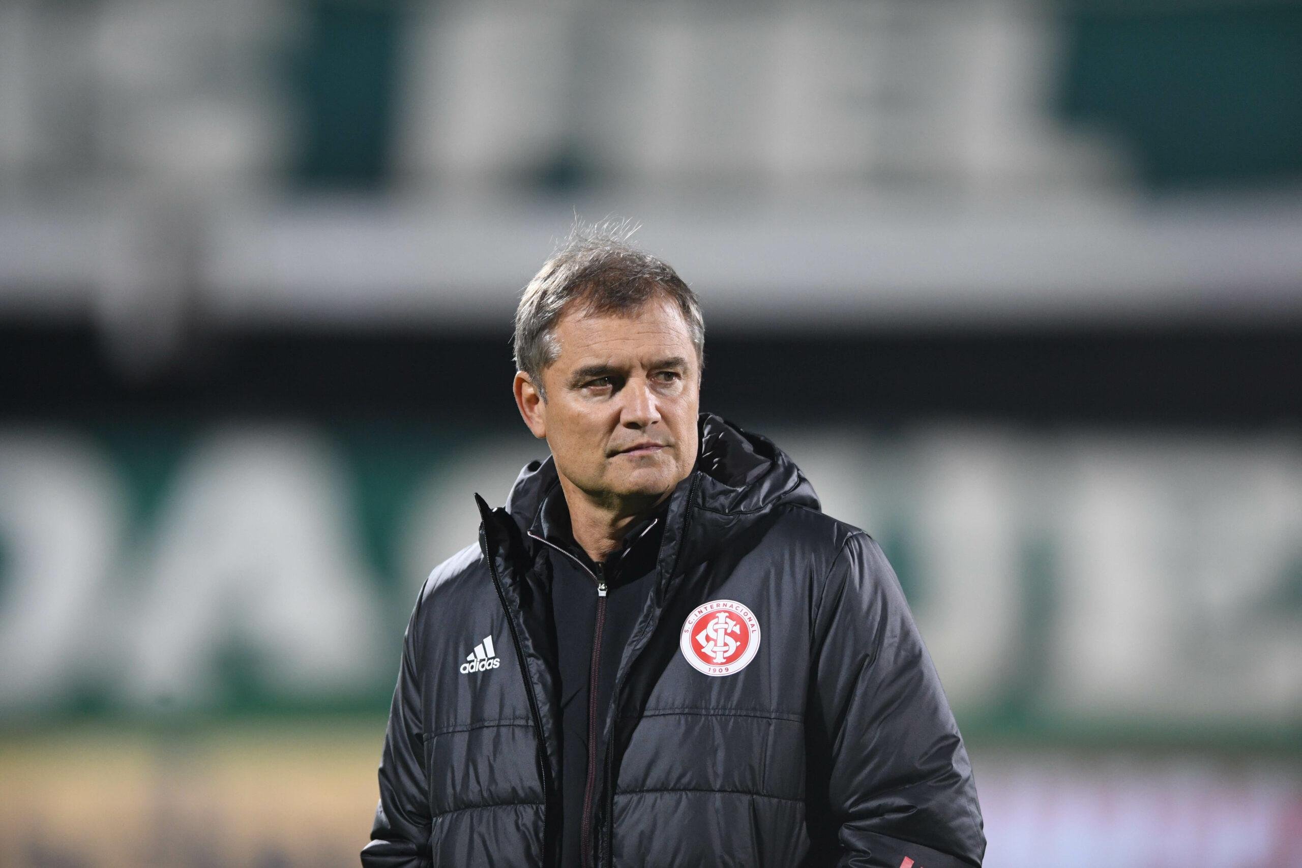 Uruguaio voltou ao comando do Inter