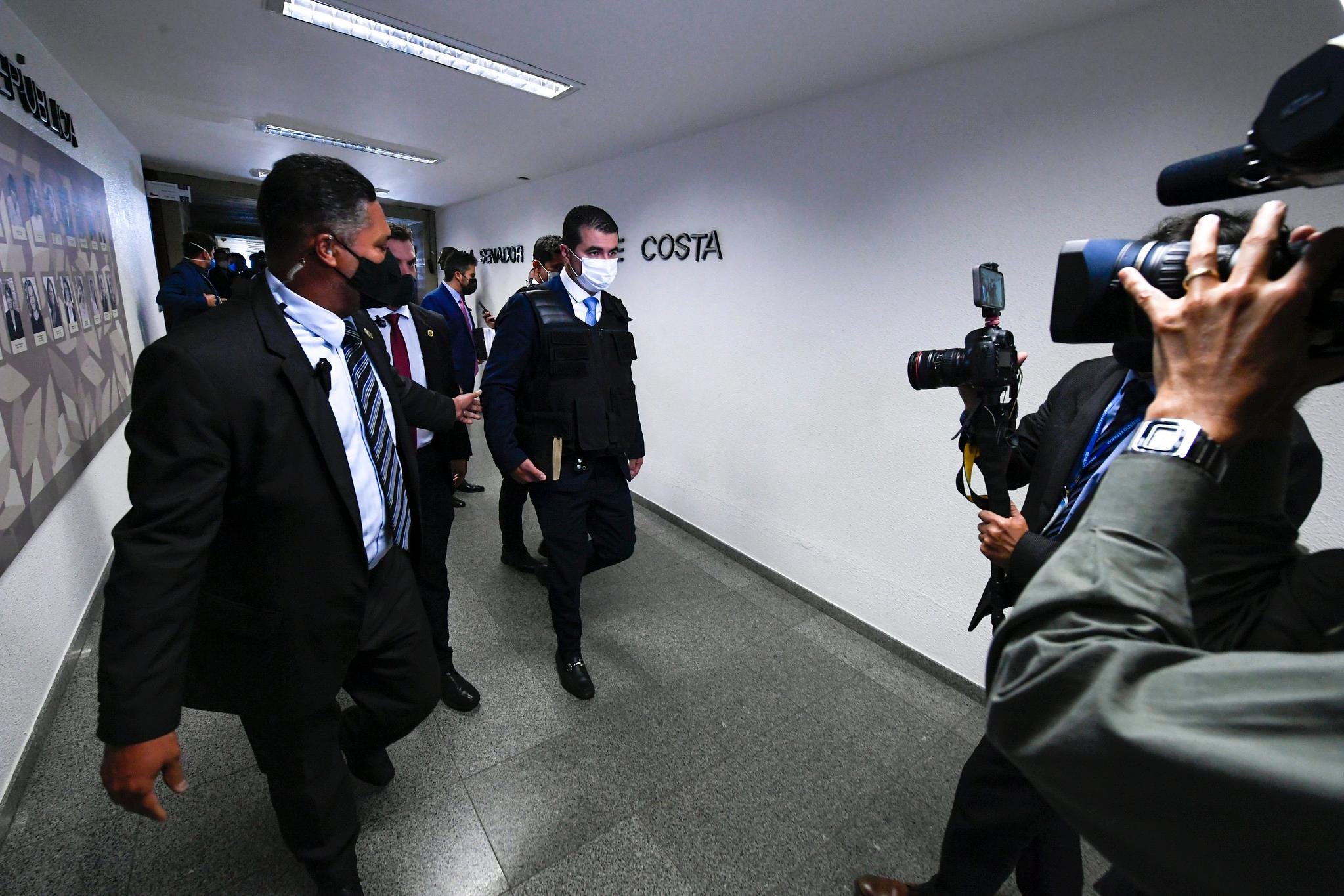Parlamentar e seu irm&atilde;o, Luis Ricardo Miranda, dep&otilde;em sobre o processo de compra da vacina Covaxin