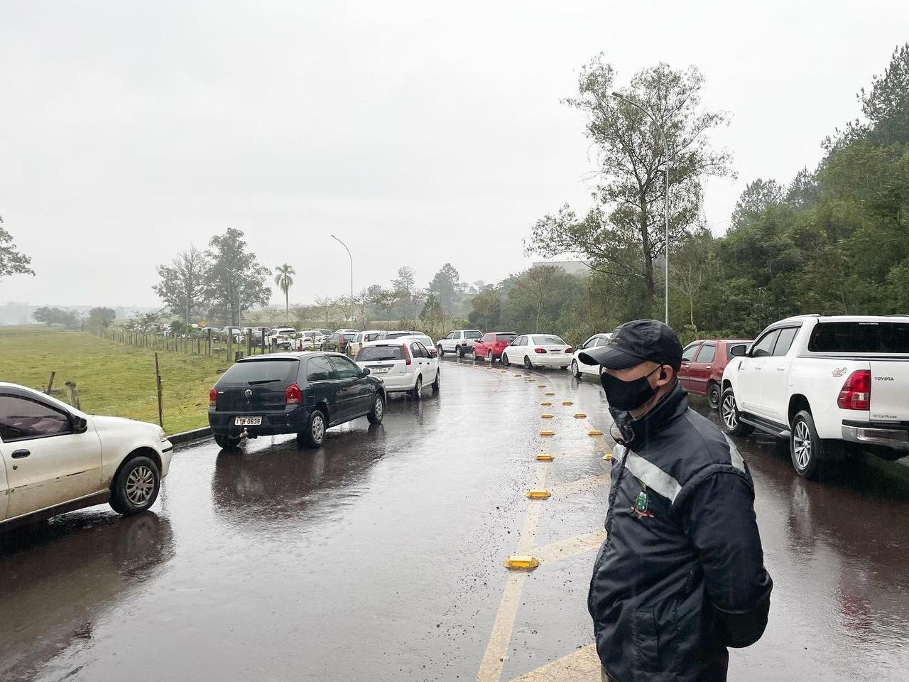 A a&ccedil;&atilde;o ocorre na sede da Faccat em formato drive-thru