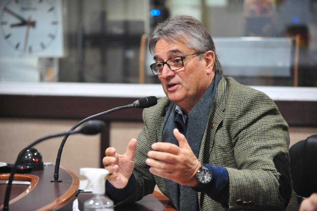 Gede&atilde;o concedeu entrevista &agrave; R&aacute;dio Gua&iacute;ba nesta segunda-feira