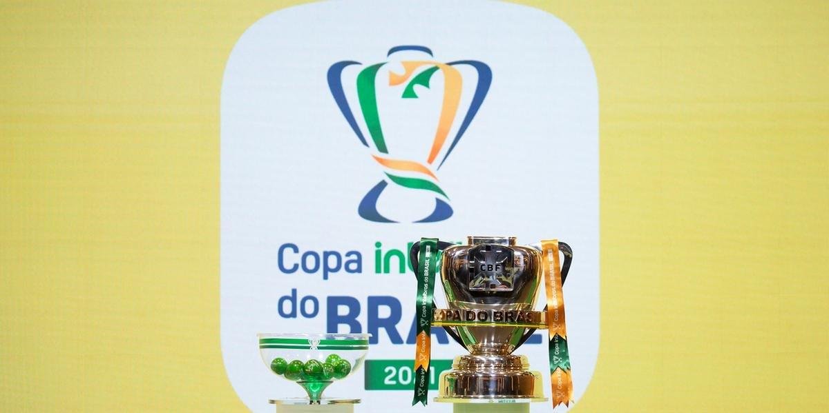 Gr&ecirc;mio est&aacute; nas oitavas da Copa do Brasil