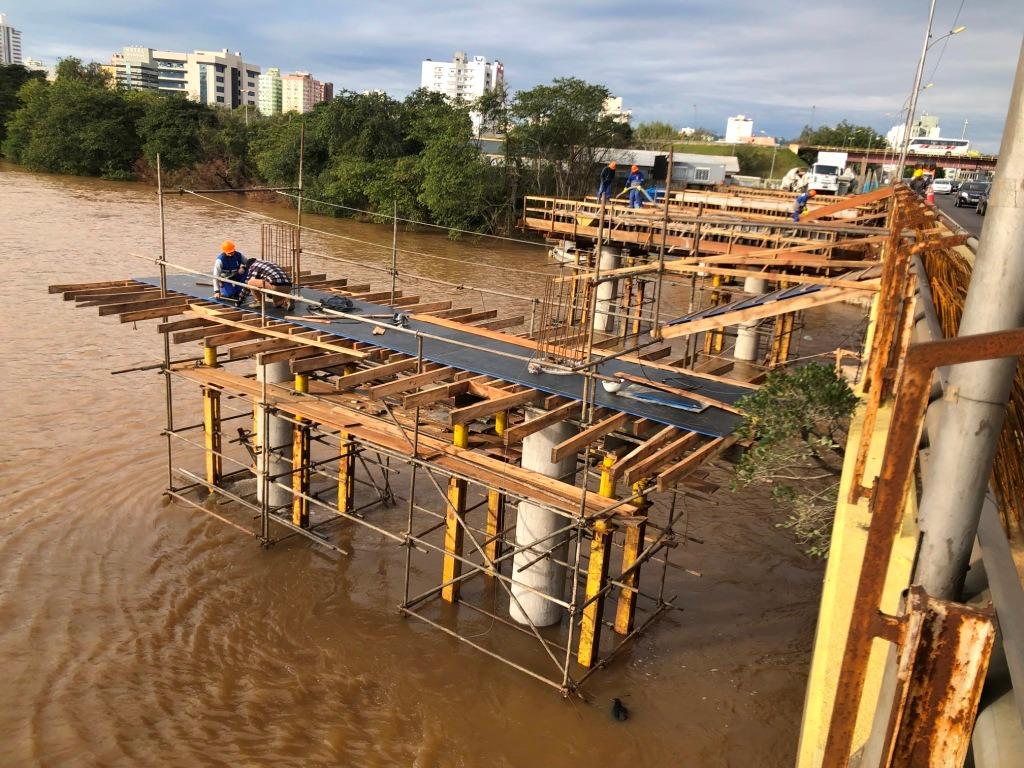 As pontes sobre o canal principal ter&atilde;o 100 metros de comprimento e 11,3 metros de largura