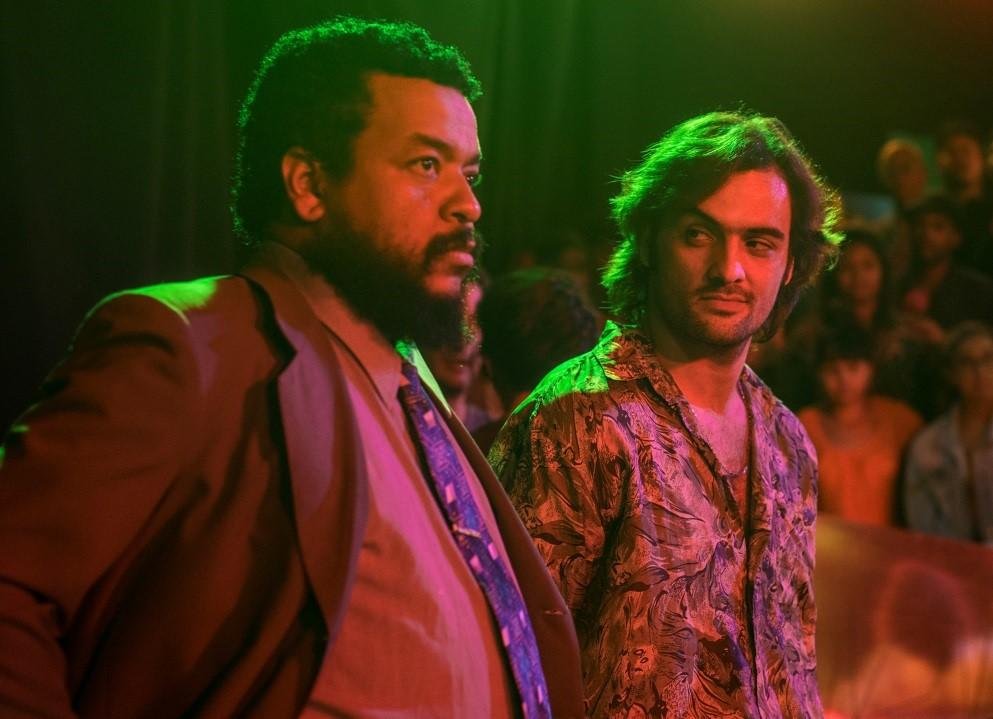 Robert Frank e Tulio Starling s&atilde;o os produtores musicais Missi&ecirc; Jack e Sim&atilde;o na s&eacute;rie "Hit Parade"