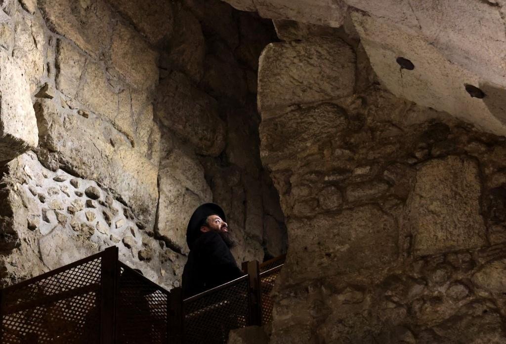 Arque&oacute;logos israelenses revelaram constru&ccedil;&otilde;es subterr&acirc;neas que datam do per&iacute;odo do Segundo Templo