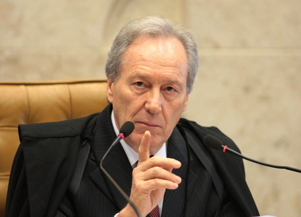 O magistrado suspendeu, por completa, a quebra do sigilo telem&aacute;tico. As outras (telef&ocirc;nico, fiscal e banc&aacute;rio) foram suspensas, mas em menor per&iacute;odo de tempo