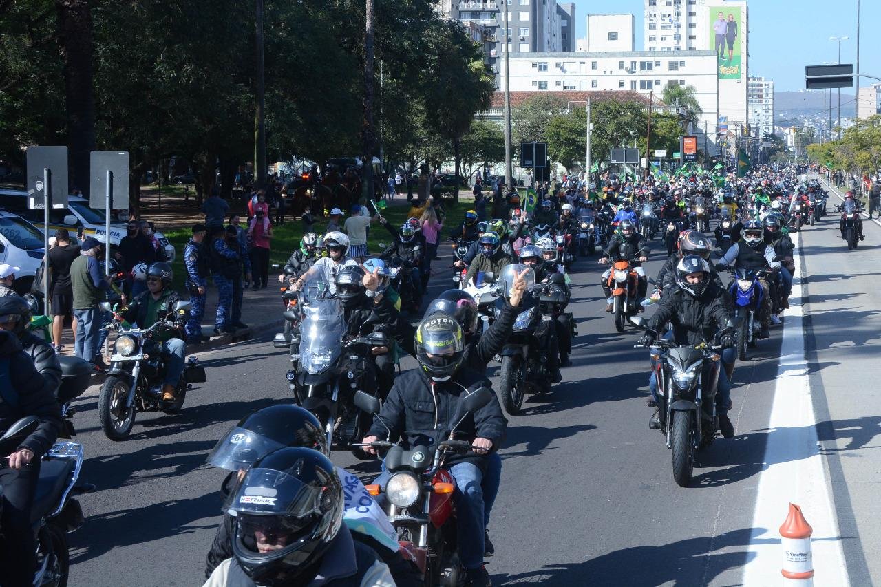 Trecho da motociata em Porto Alegre