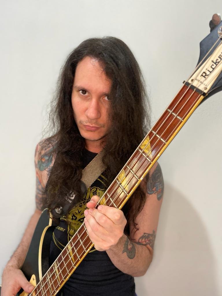 O novo baixista Renato &ldquo;Speedwolf" tamb&eacute;m integra a Jackdevil, do Maranh&atilde;o