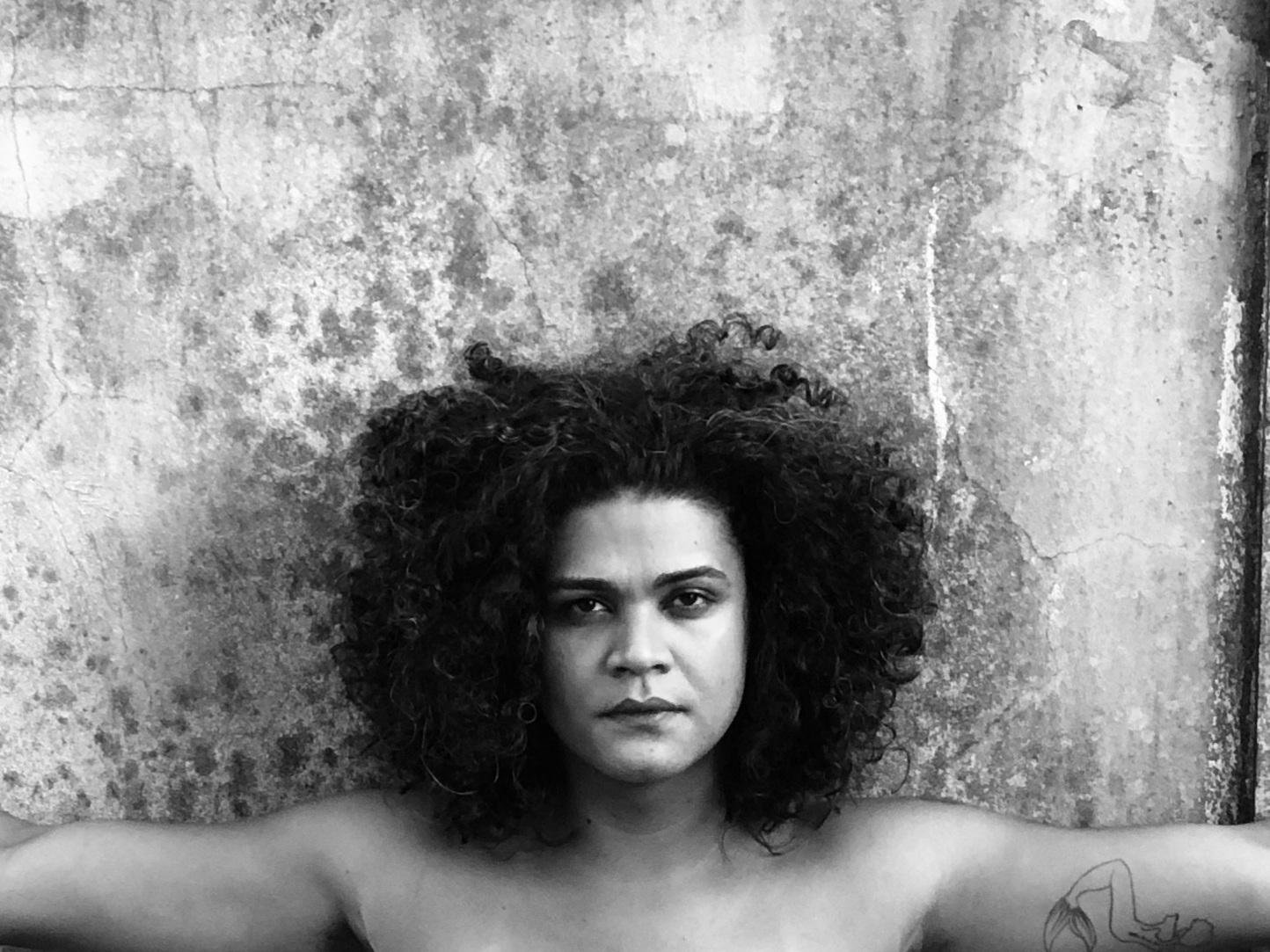 Escritora, arte-educadora, diretora teatral, atriz, poeta e performer alagoana Kika Sena, que atualmente mora no Acre, estreia a coluna "Encontros com a nova literatura brasileira contempor&acirc;nea", no site do Ita&uacute; Cultural
