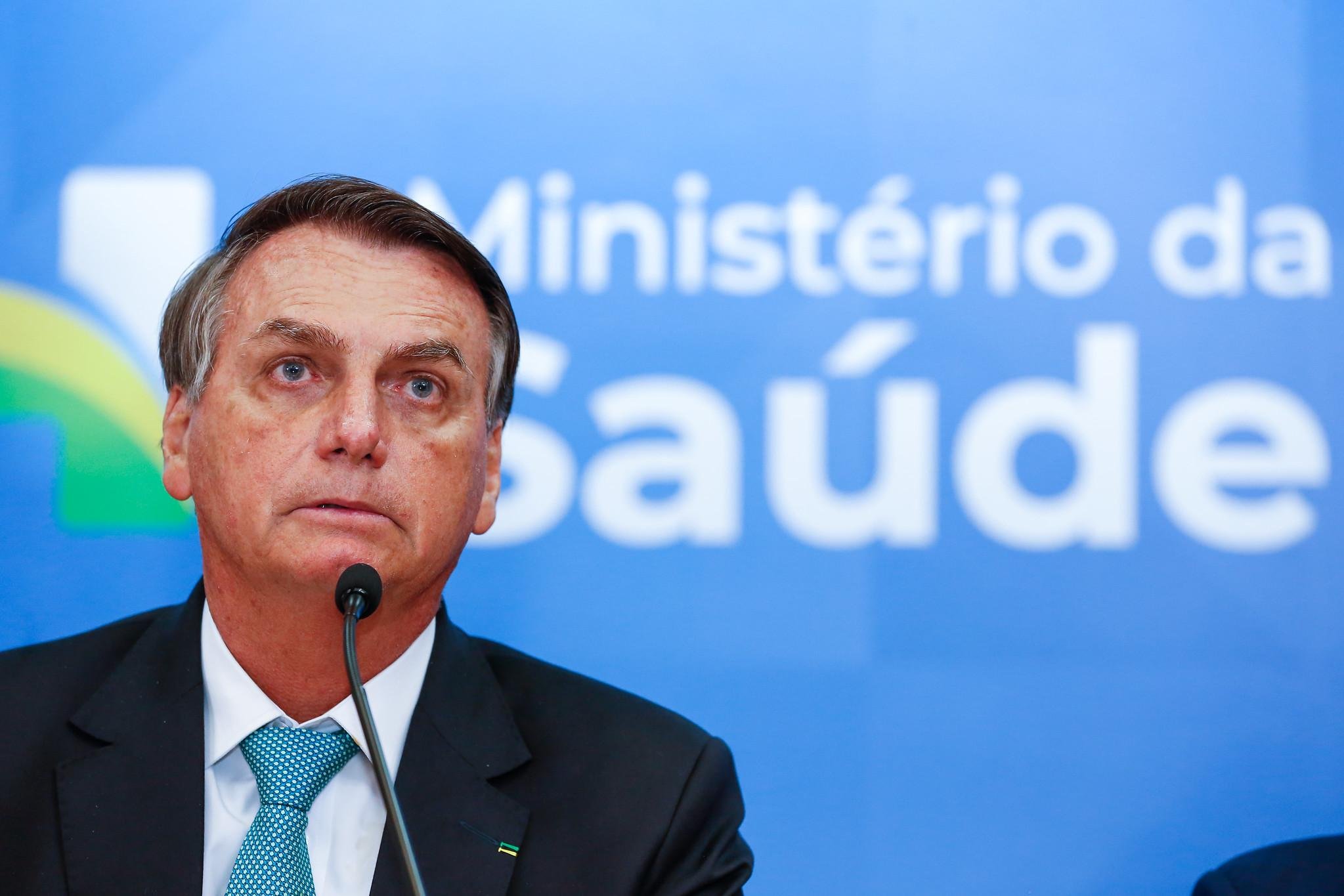 Com a retirada da sonda na quinta-feira, o presidente "aceitou bem o in&iacute;cio da alimenta&ccedil;&atilde;o"